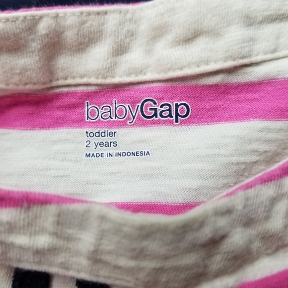 Gap Hugs and Kisses Hearts Set, size 2T - Picture 2 of 7